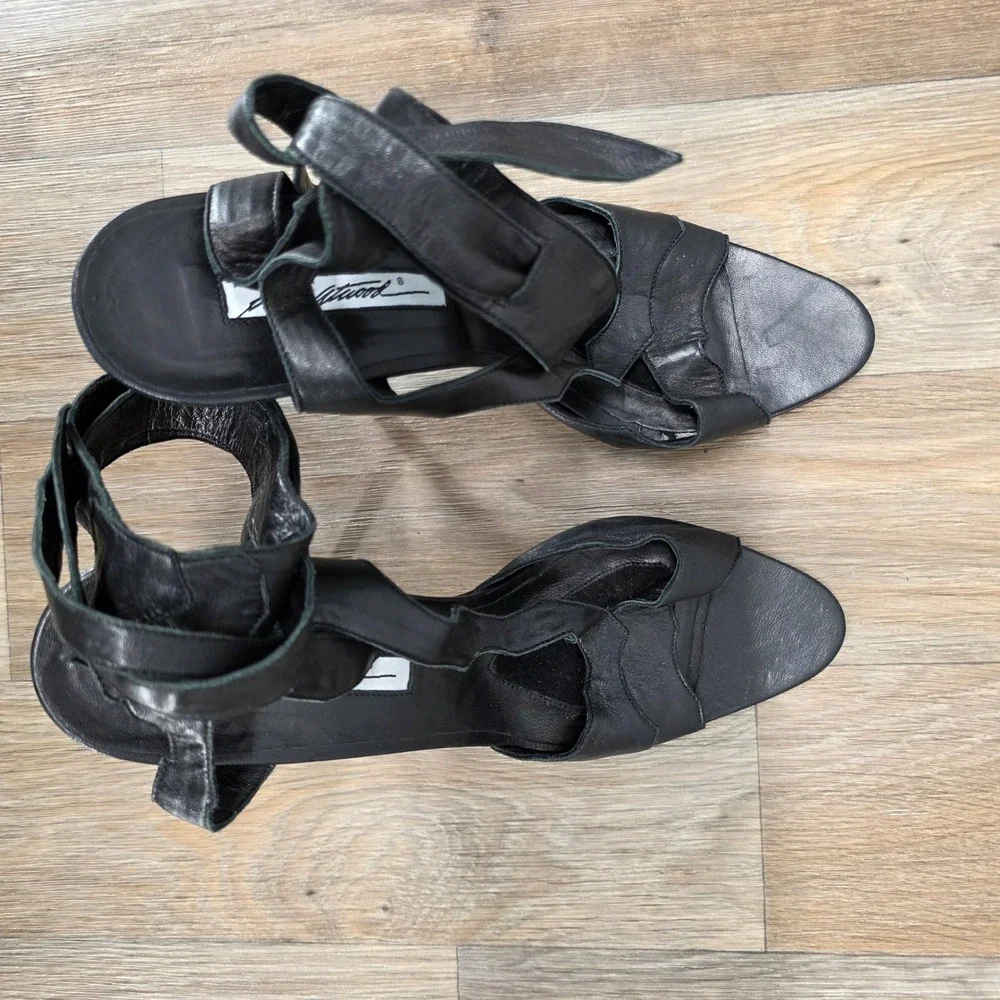 Brian Atwood Black Leather Ankle Tie Strappy Stiletto Heels Sandals Italy 40 9.5